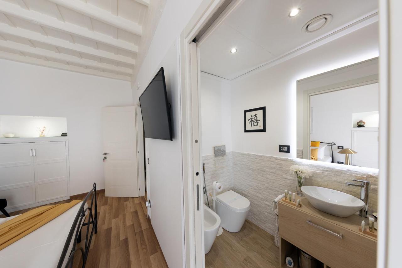 Barcaccia Luxury Suites โรม ภายนอก รูปภาพ
