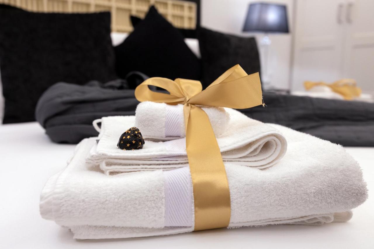 Barcaccia Luxury Suites โรม ภายนอก รูปภาพ