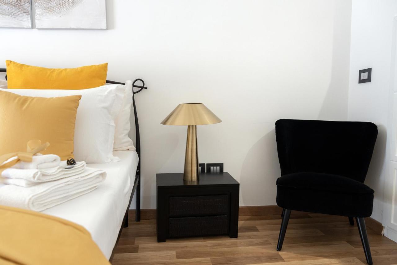 Barcaccia Luxury Suites โรม ภายนอก รูปภาพ