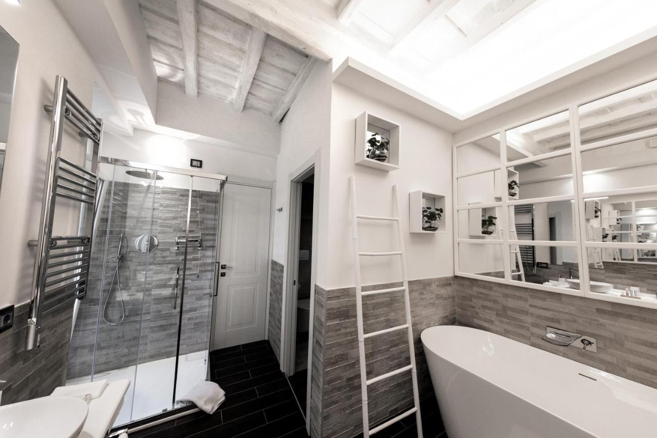 Barcaccia Luxury Suites โรม ภายนอก รูปภาพ